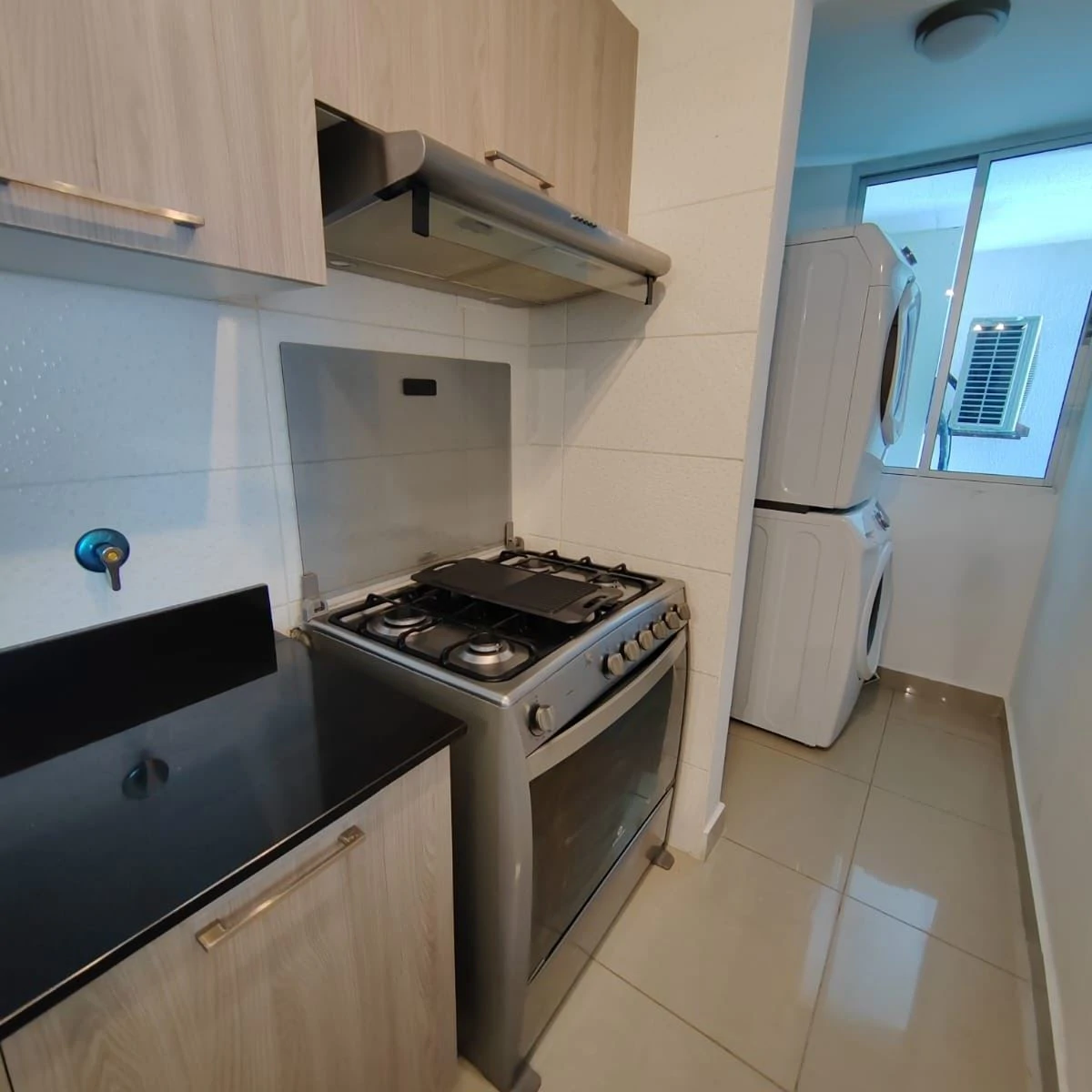 APARTMENT FOR SALE IN A CENTRAL AREA OF THE CITY - photo 5
