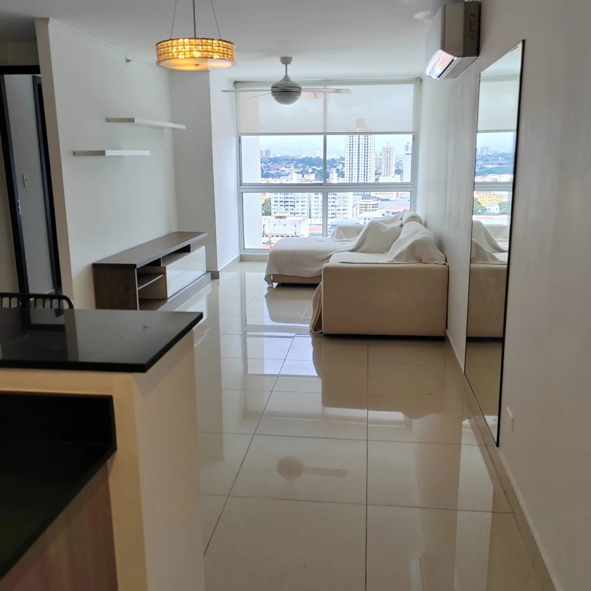 APARTMENT FOR SALE IN A CENTRAL AREA OF THE CITY - photo 2