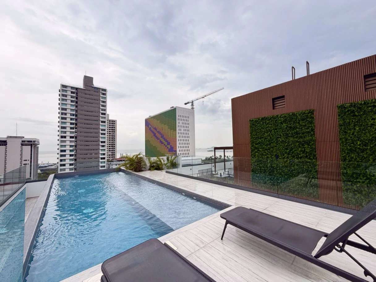 Modern Unit in Alexa - Prime City Access Bella Vista Cinta Costera