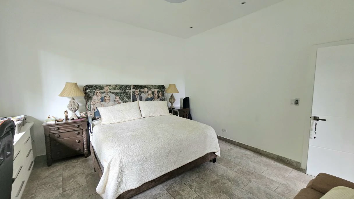 2. Luxury Residence in Altos de Golf, Panama City - photo 16