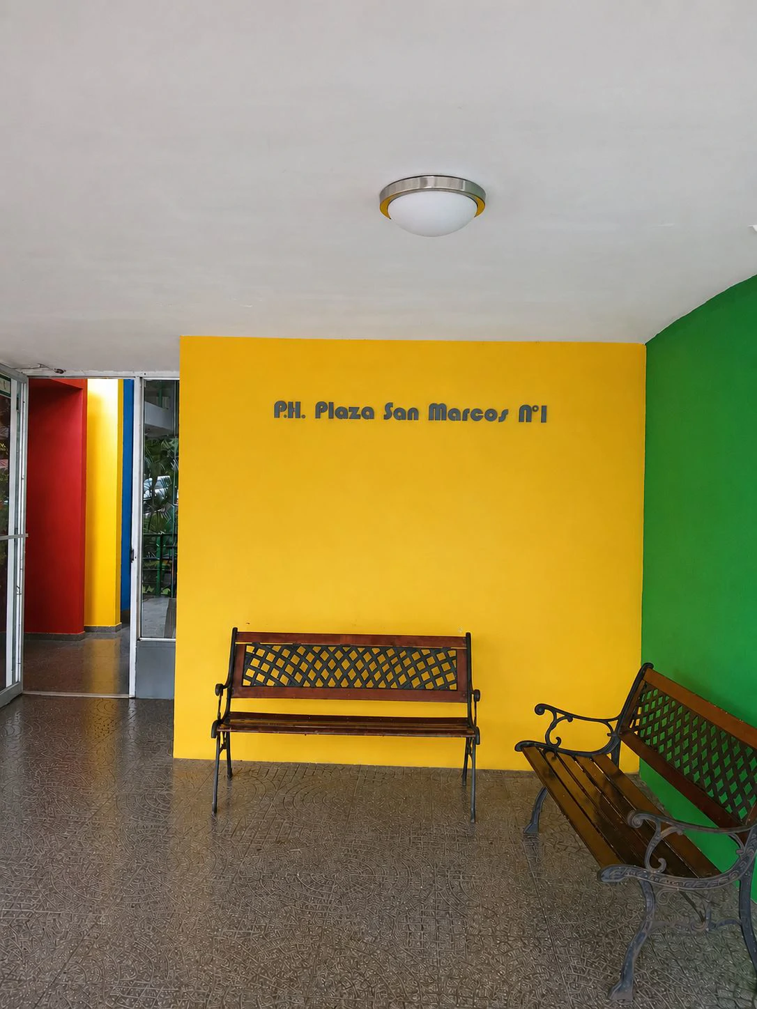 Apartment for Sale in Exclusive La Alameda - photo 2
