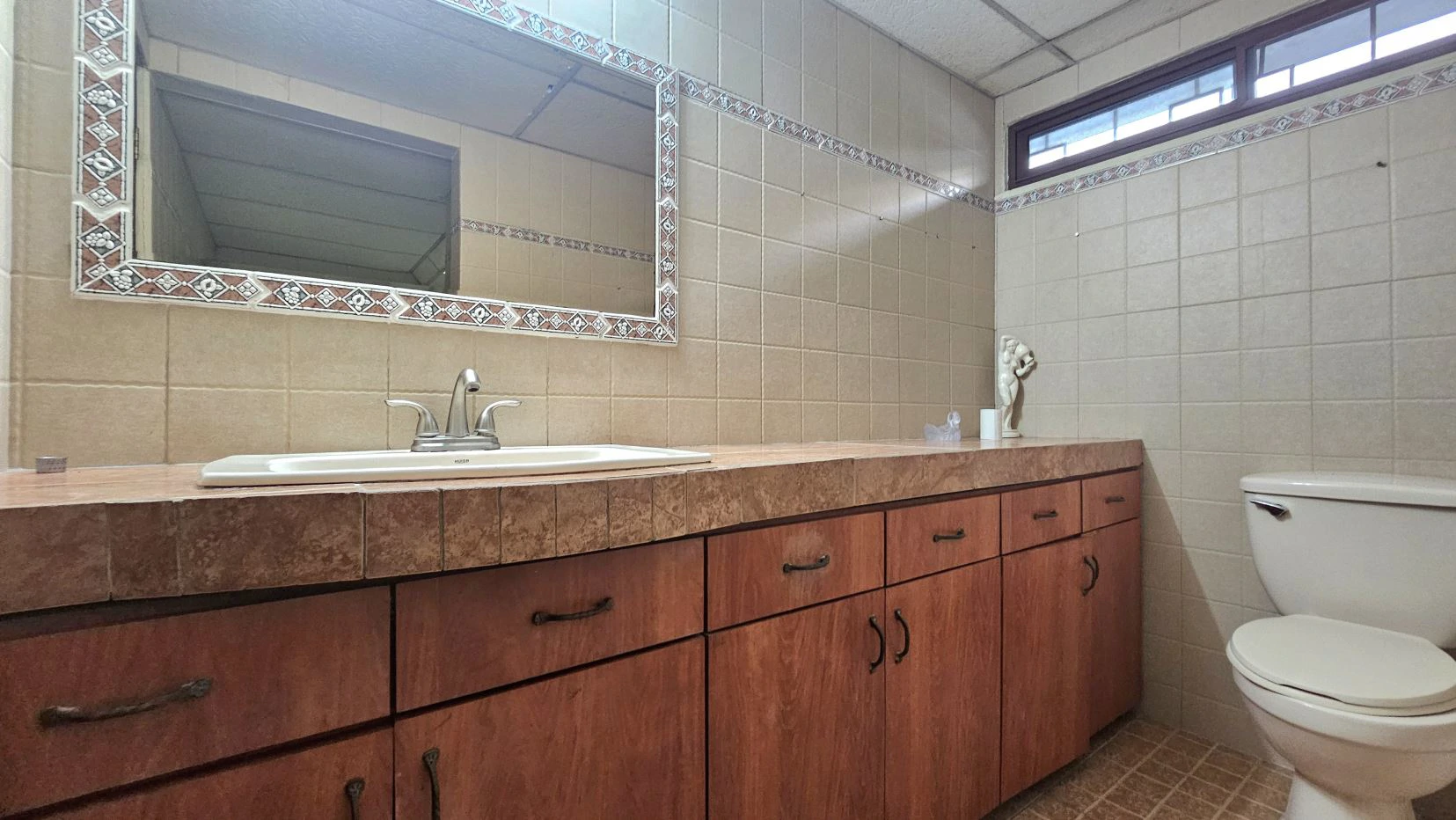 House for Sale in El Carmen - photo 5