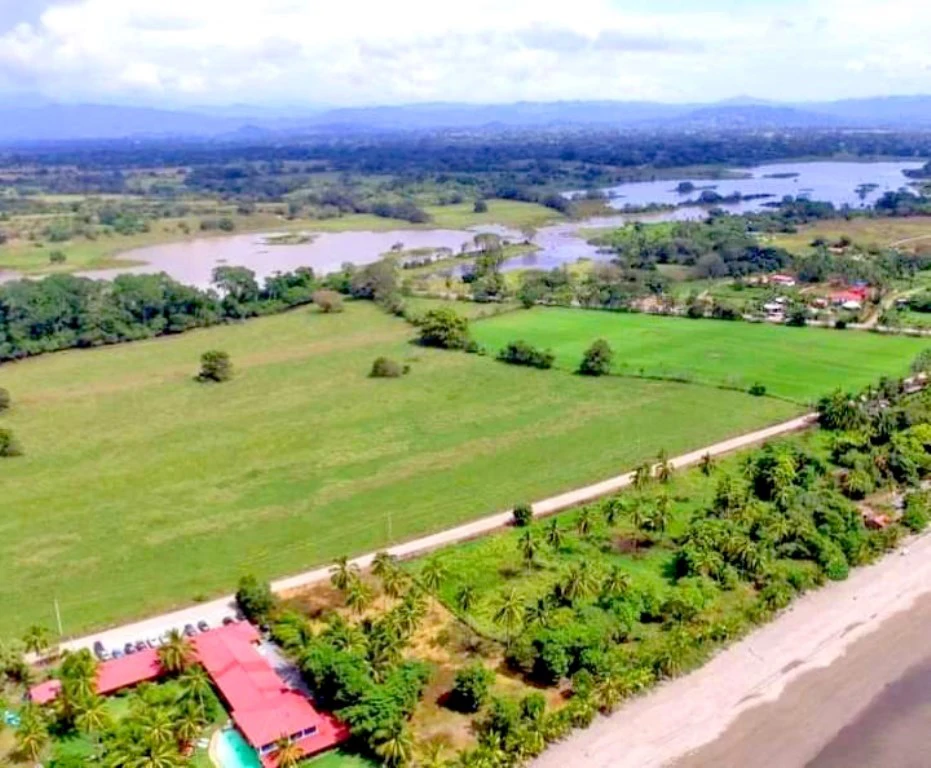Hotel in Playa Las Lajas - Chiriquí - photo 25