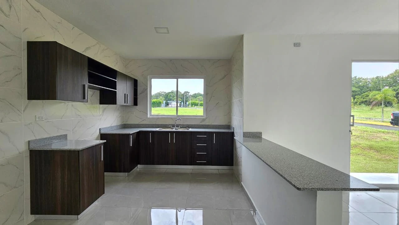 BRAND-NEW HOMES IN SANTIAGO DE VERAGUAS – PH JARDINES ESPINO DE LA ROSA - photo 6