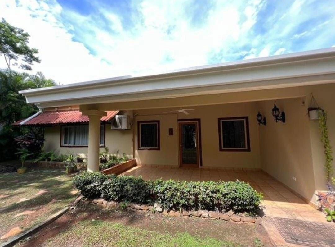 Beautiful House for Sale in Arraijan Panama Oeste - Fully equipped and furnished