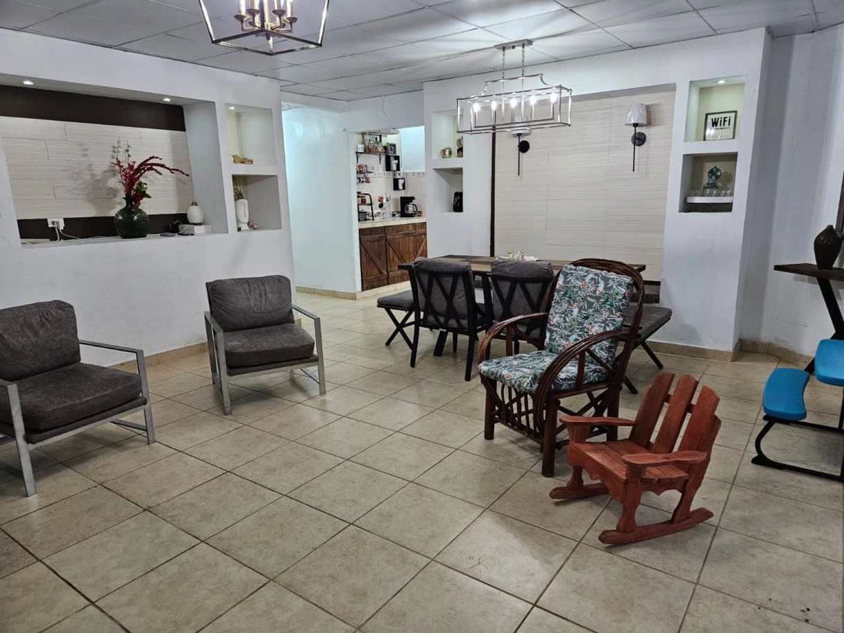 HOUSE FOR SALE IN CERRO AZUL | NEGOTIABLE - photo 9