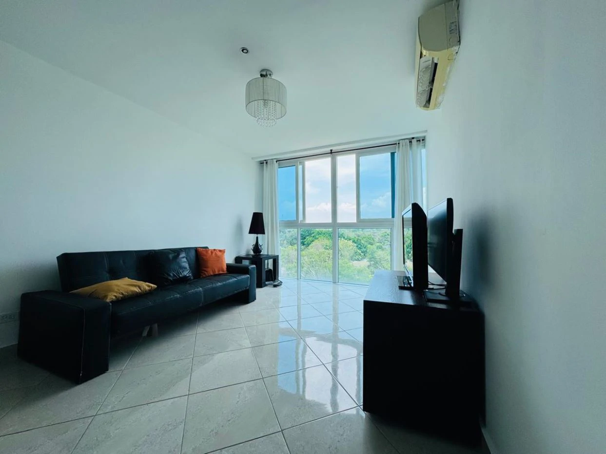 OPPORTUNITY! Tourist Apartment Condo-Hotel for sale in Ibiza Playa Corona - photo 5