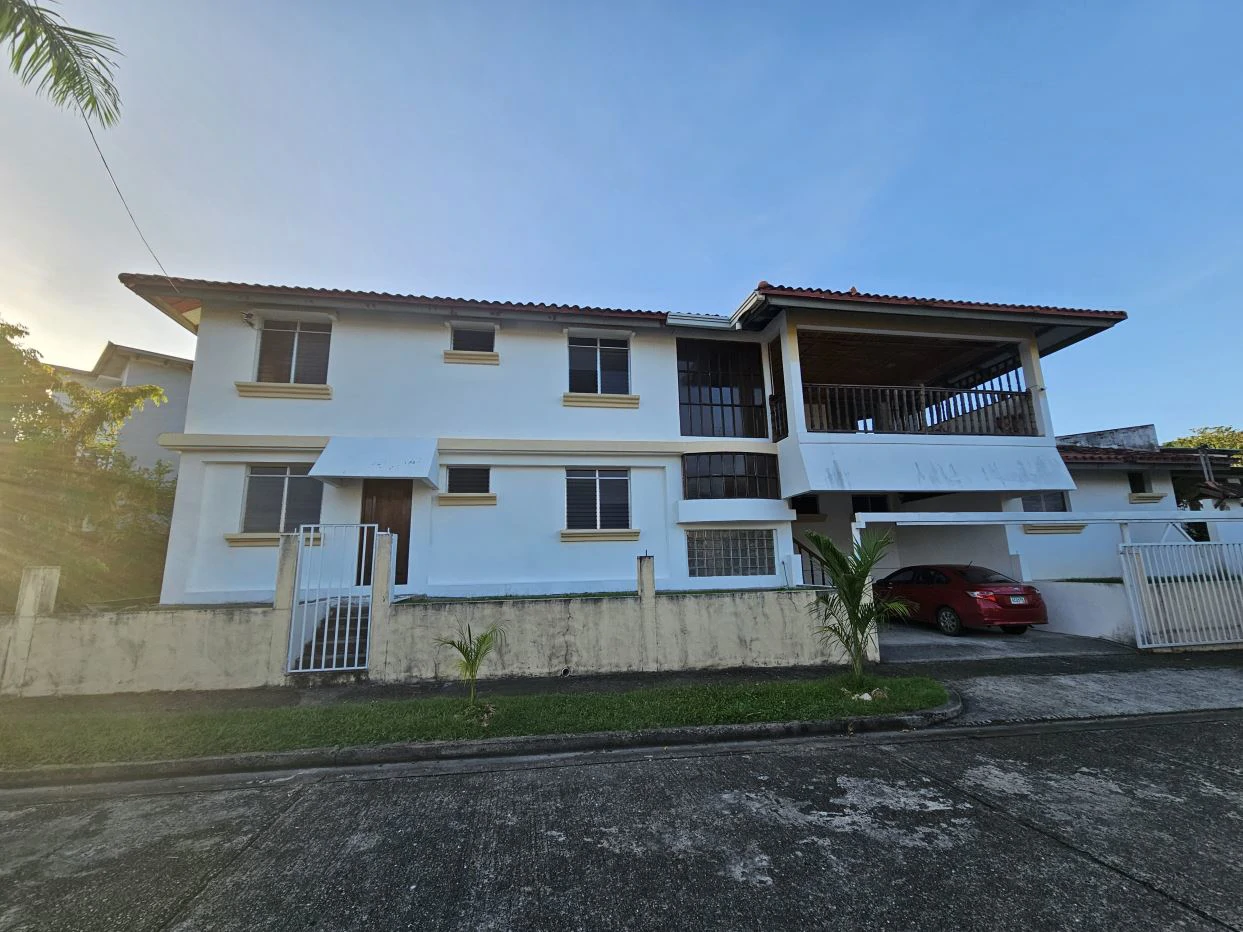 House for Sale in Tumba Muerto El Bosque - photo 2