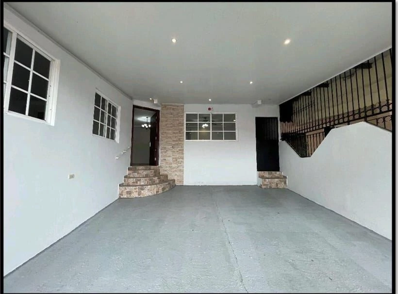 House for sale in CERRO VIENTO | Spacious, comfortable & move-in ready