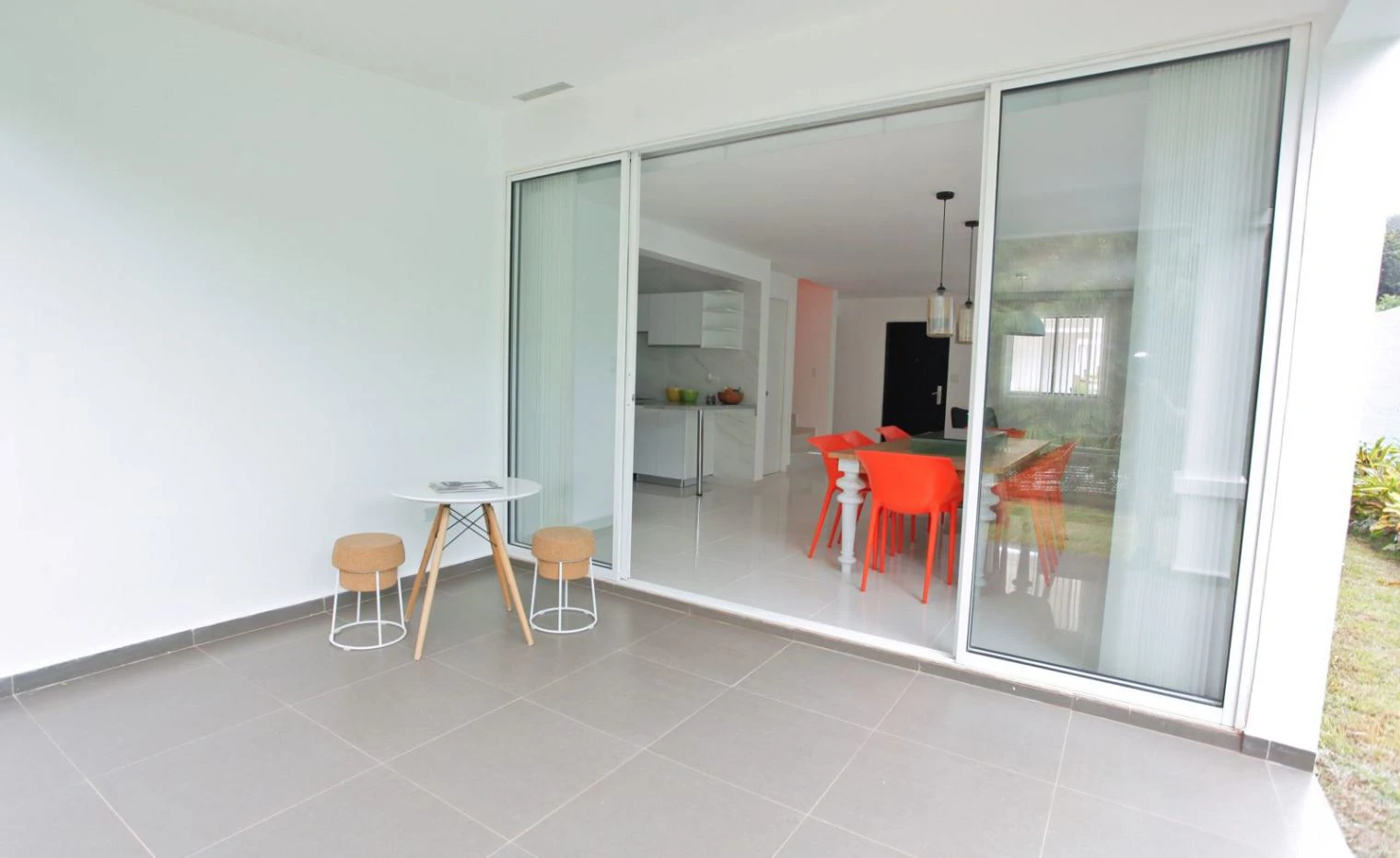 Beautiful House for Sale in Arraijan, gated residential community bioclimatic architecture and a forest reserve. - photo 5