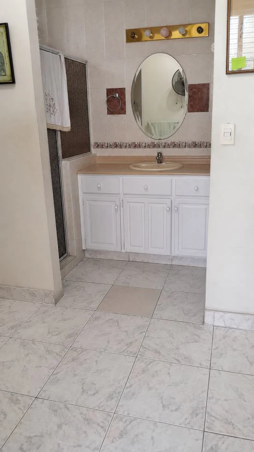 House for Sale in Betania - photo 9