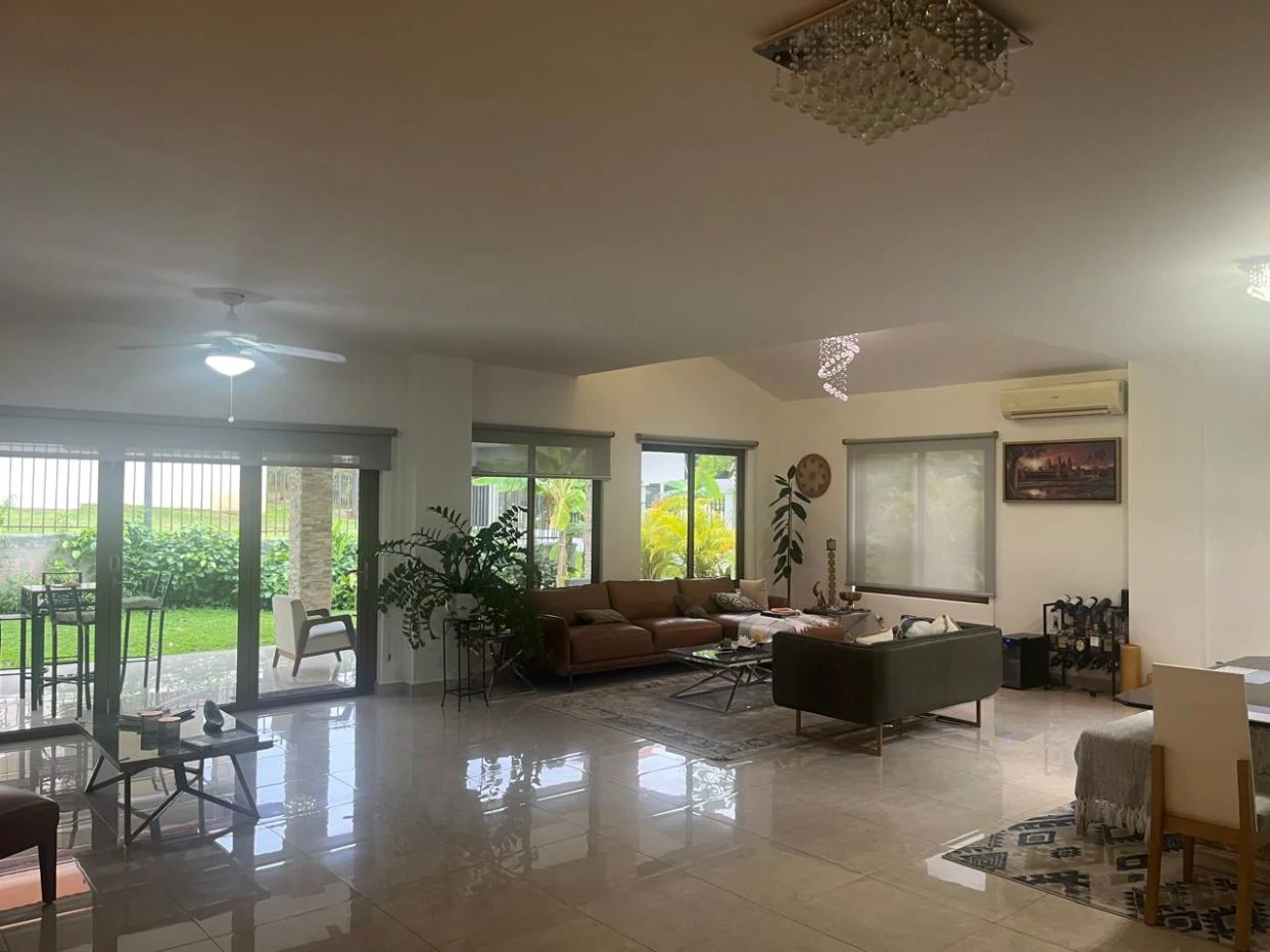 House for Sale in Clayton in Senderos de Cruces - photo 4