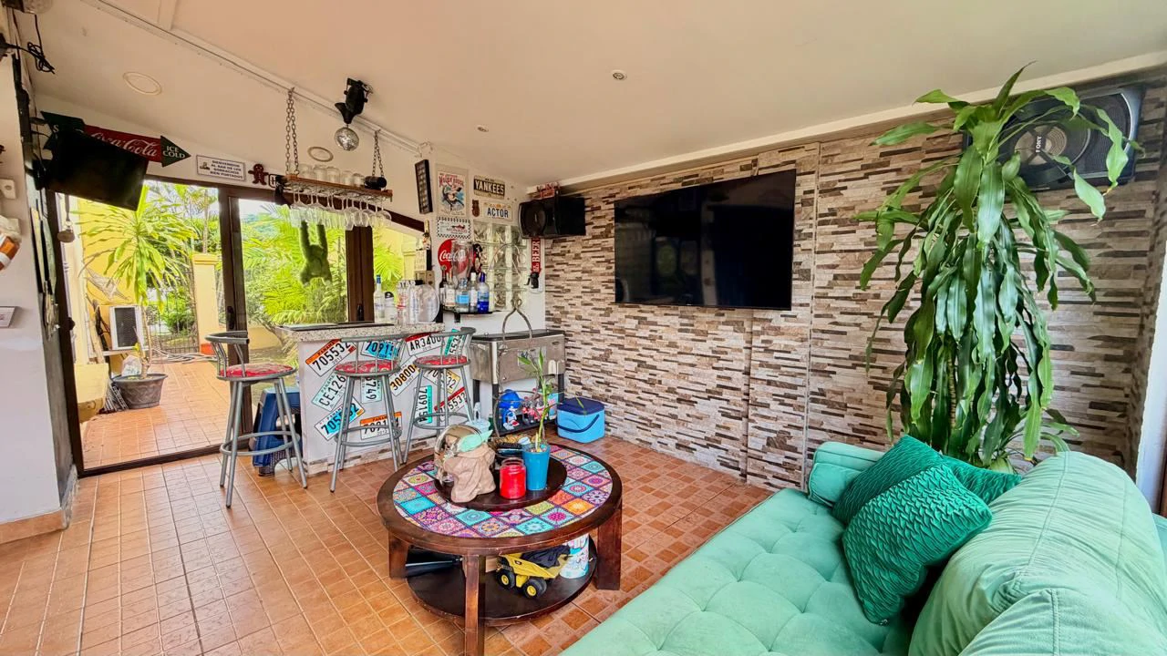 HOUSE FOR SALE RESIDENTIAL PASEO DORADO, CONDADO DEL REY - photo 8