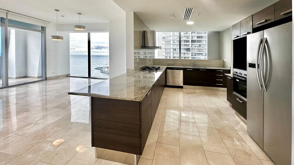 Grand Tower - Punta Pacifica - photo 2