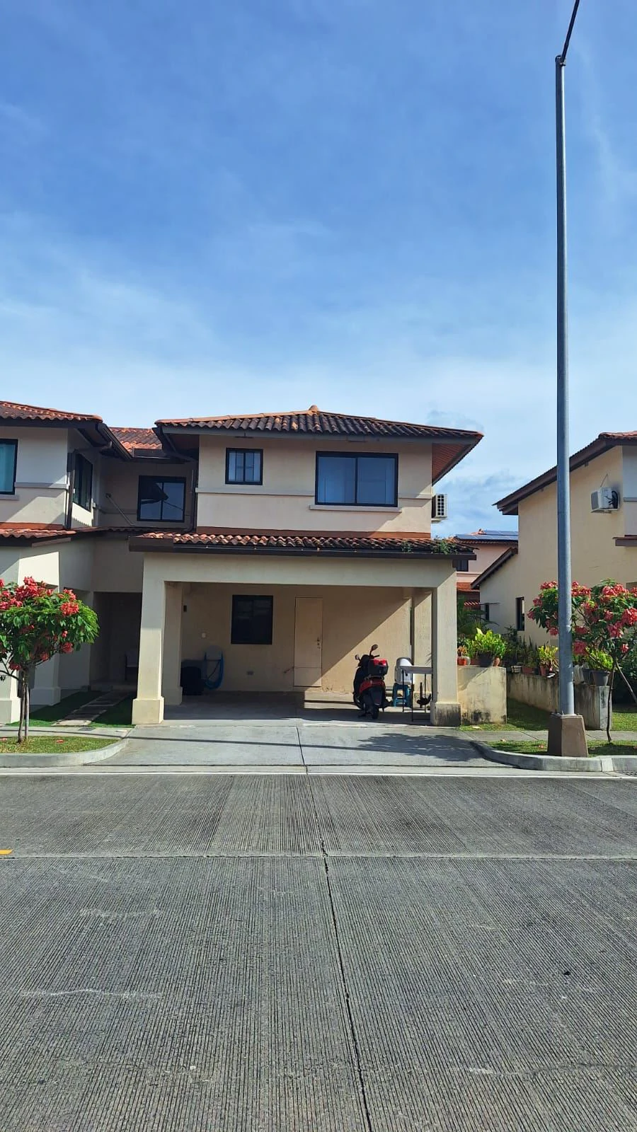 Townhome for Sale | Woodlands Phase 1, Panama Pacifico – Corner Unit with Green Space & Low HOA - photo 2