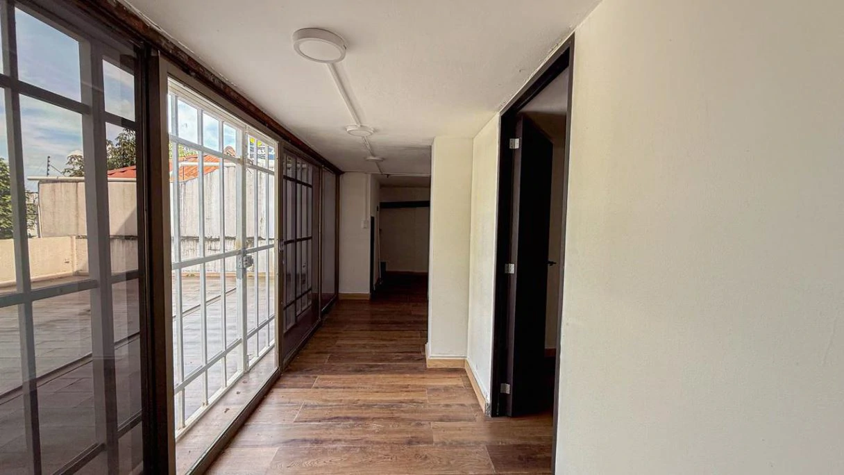 4-Level House for Sale in La Alameda - photo 25