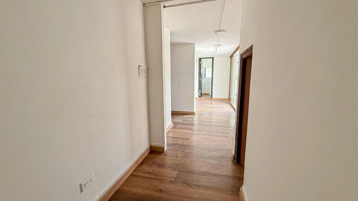 4-Level House for Sale in La Alameda - photo 27