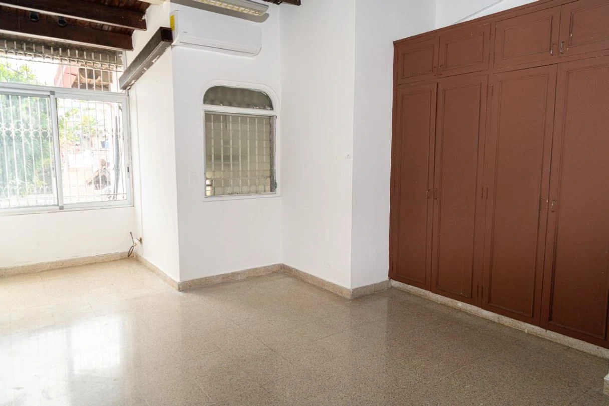 4-Level House for Sale in La Alameda - photo 15