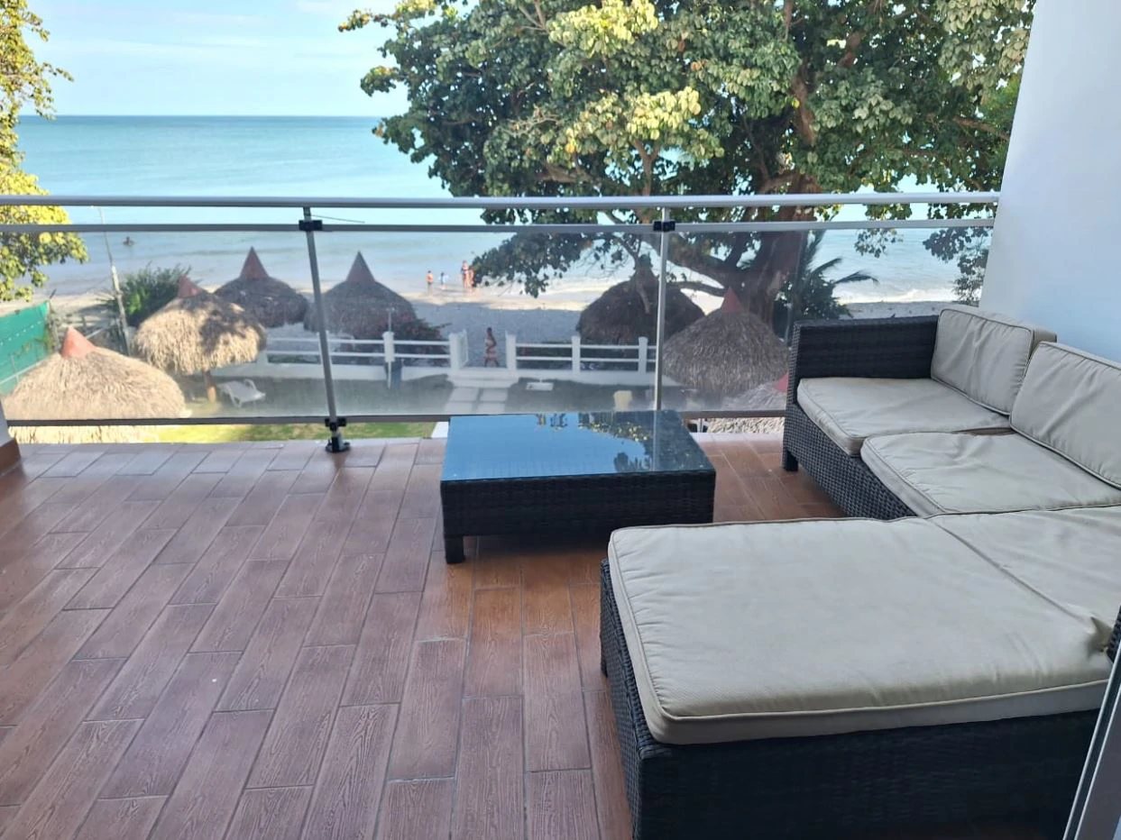 APARTMENT FOR SALE IN FARALLÓN - OCEANFRONT