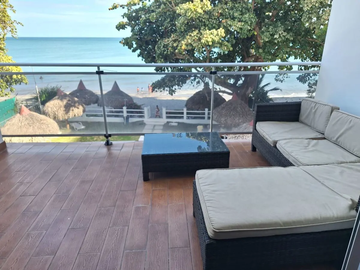 APARTMENT FOR SALE IN FARALLÓN - OCEANFRONT