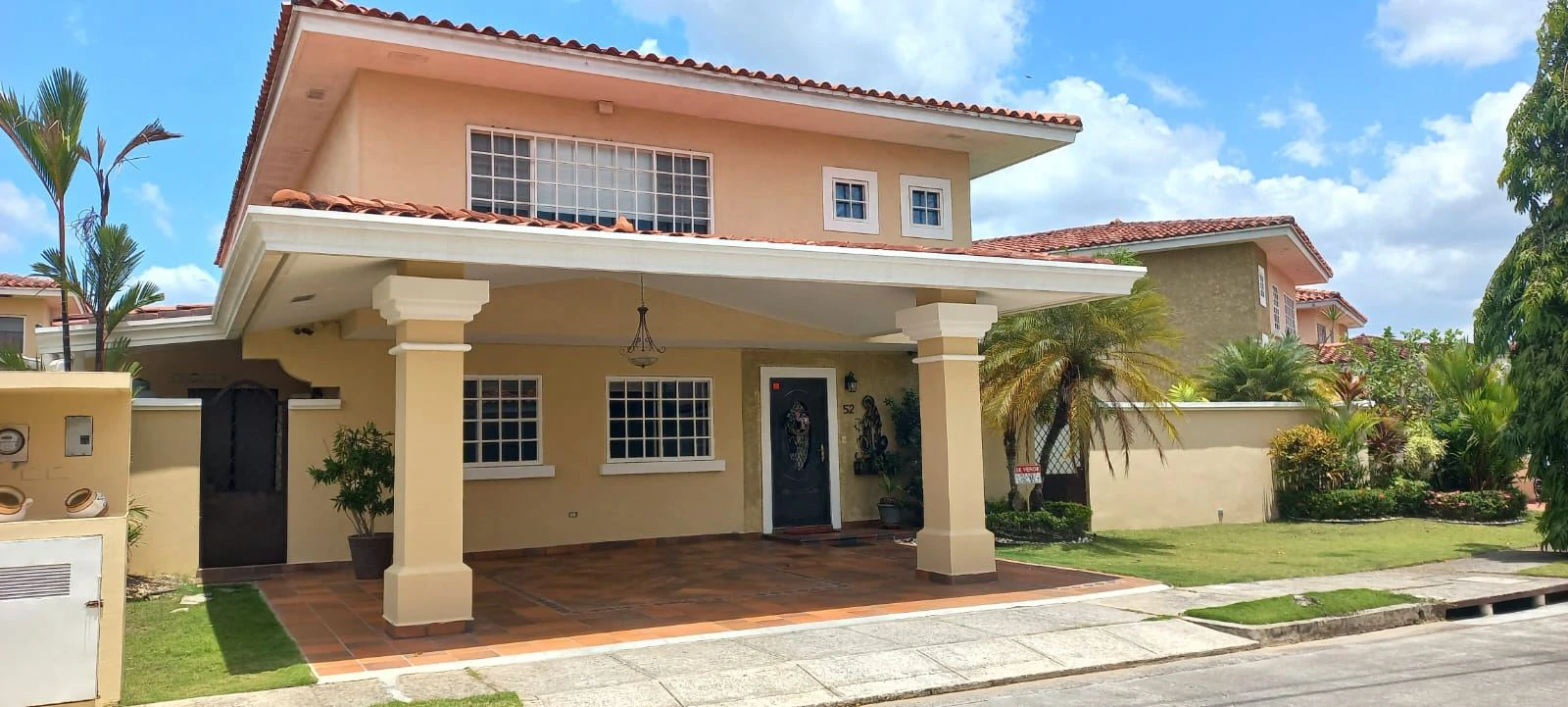 House for Sale / Villas del Golf - Brisas del Golf