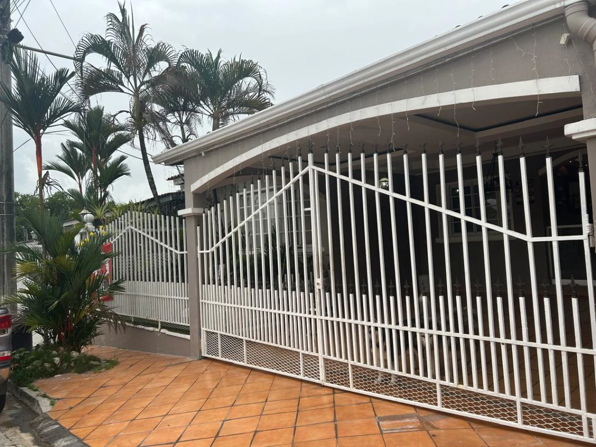 HOUSE FOR SALE IN ALTOS DE LA PRADERA, SAN ANTONIO