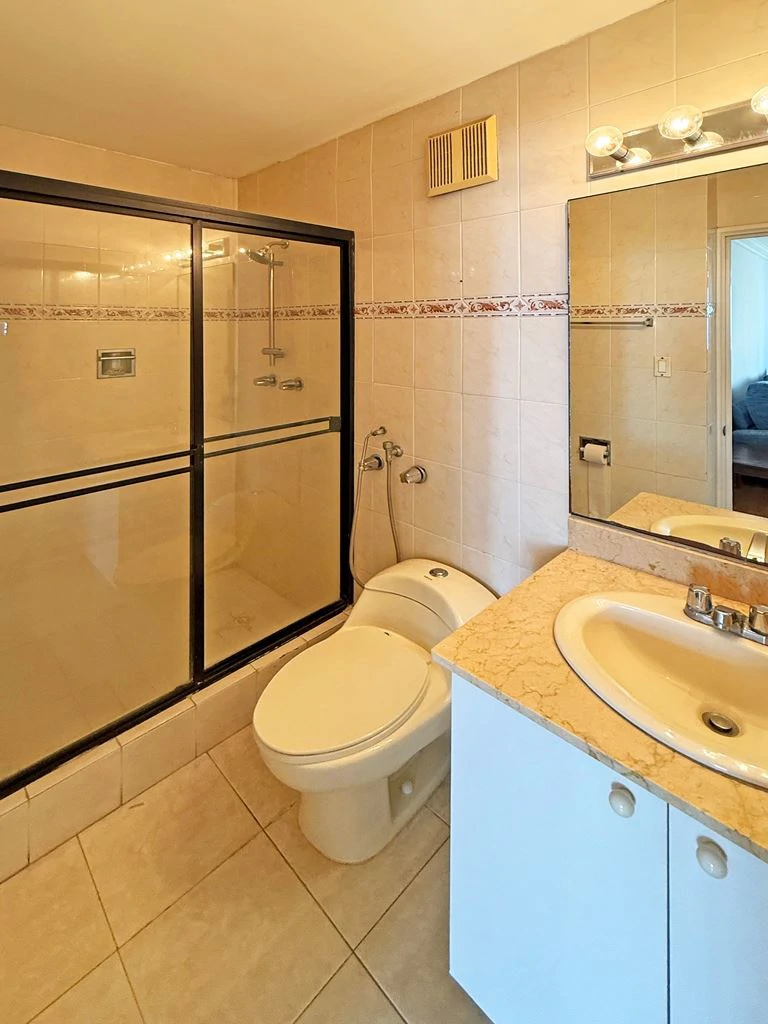 Great value in Obarrio - photo 10