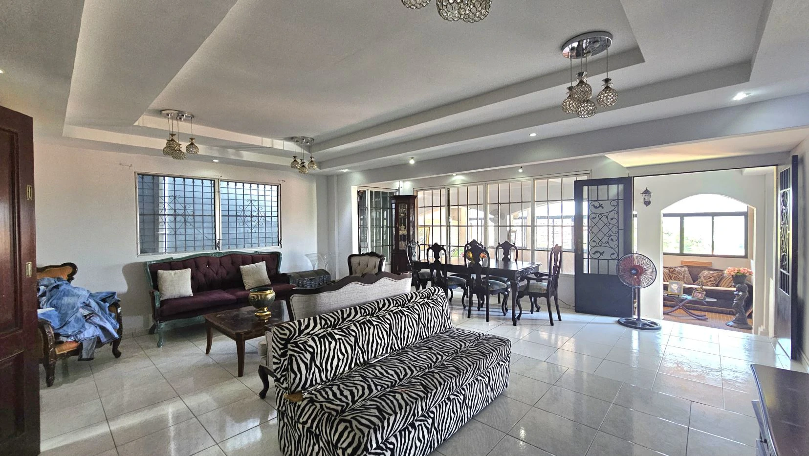 House for sale in Altos de Panama - photo 2