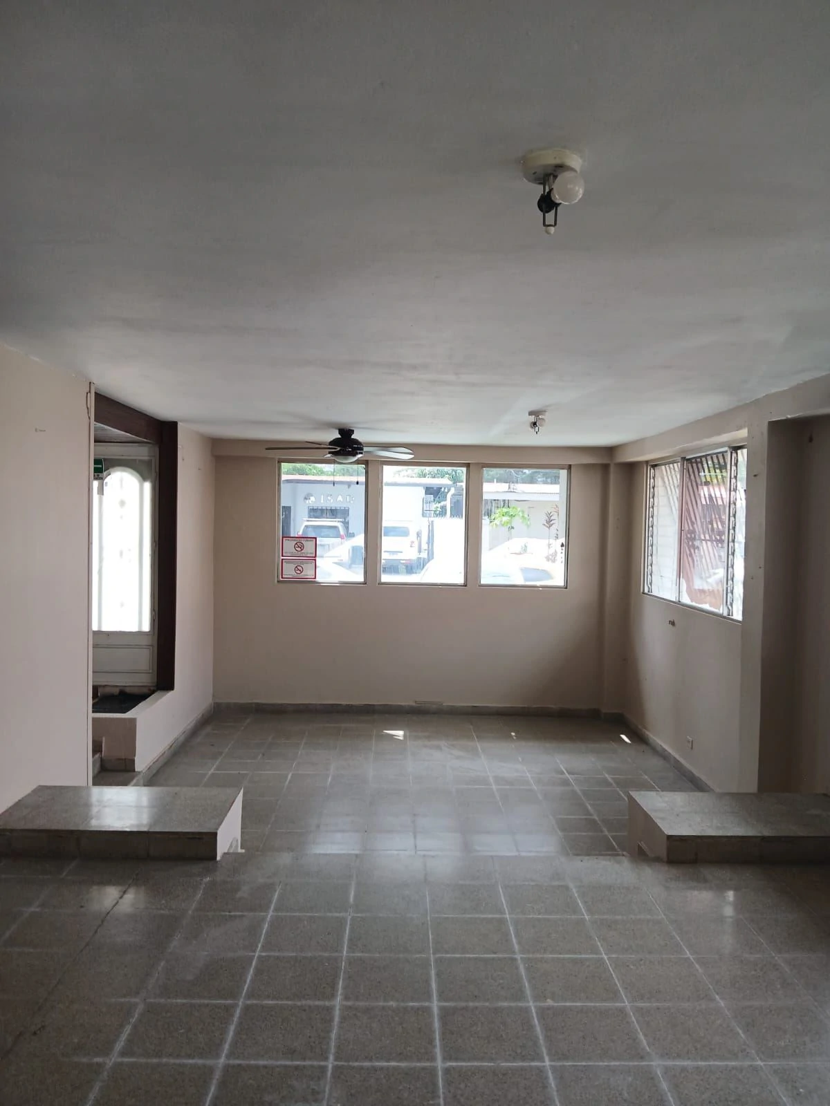 House for Sale in Bethania | Strategic Location with Exceptional Investment Potential - photo 2