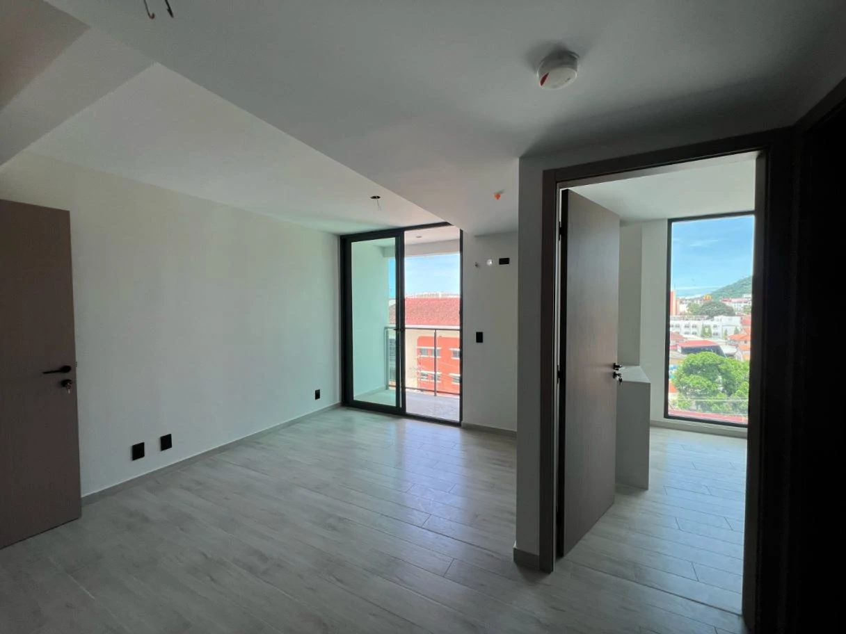 Modern Unit in Alexa - Prime City Access Bella Vista Cinta Costera - photo 12