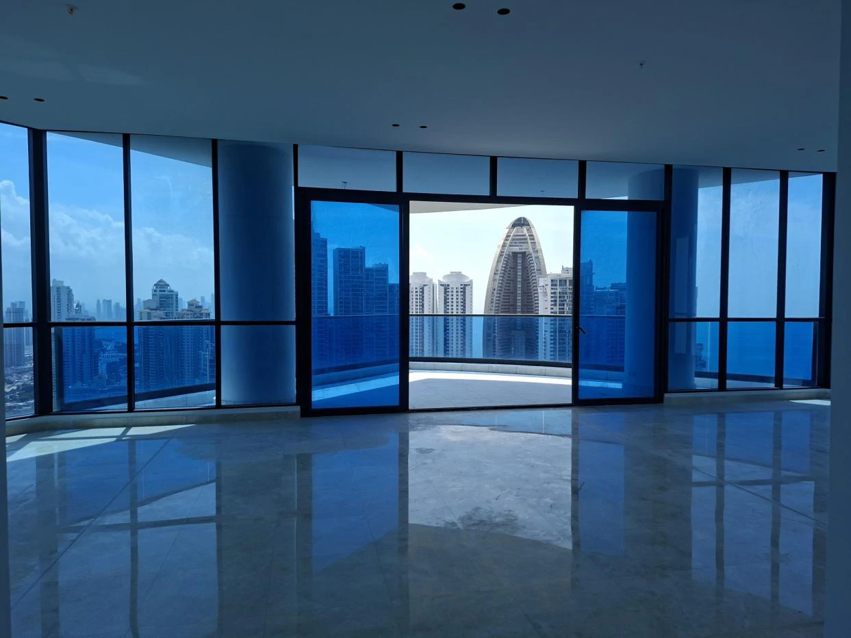 FOR SALE- Penthouse in Punta Paitilla, Panama City, Panama - photo 6