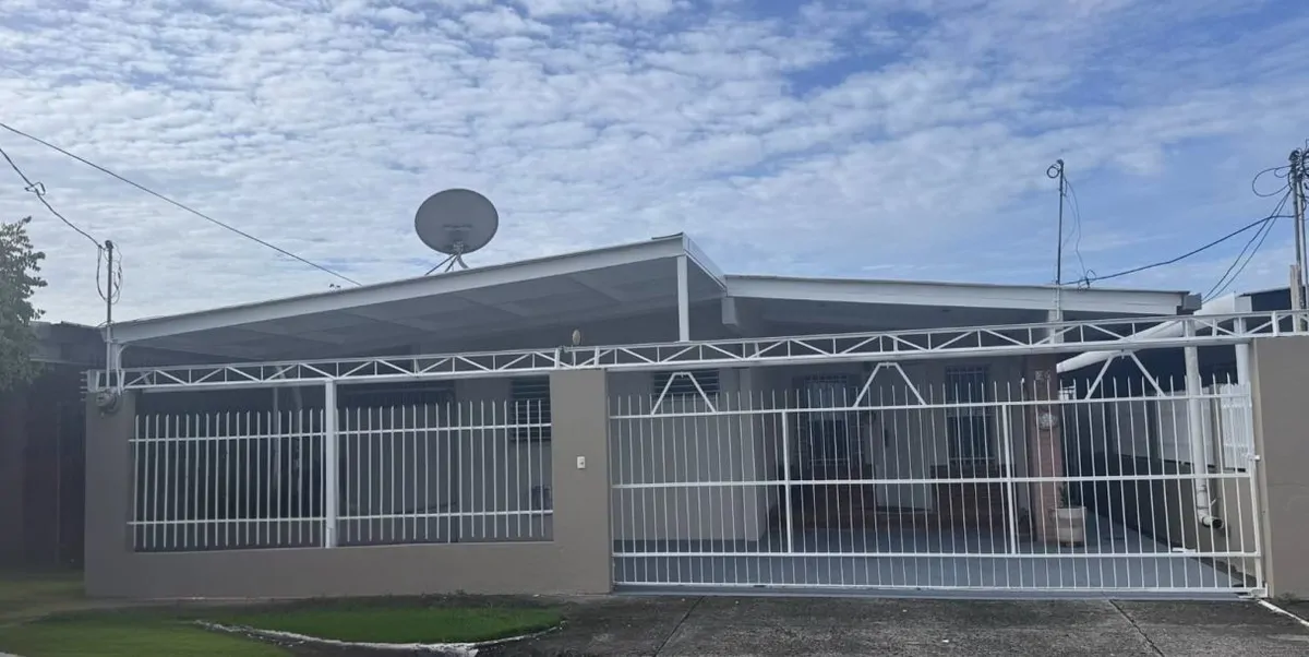Spacious House for Sale in Chanis – Great LocatioN