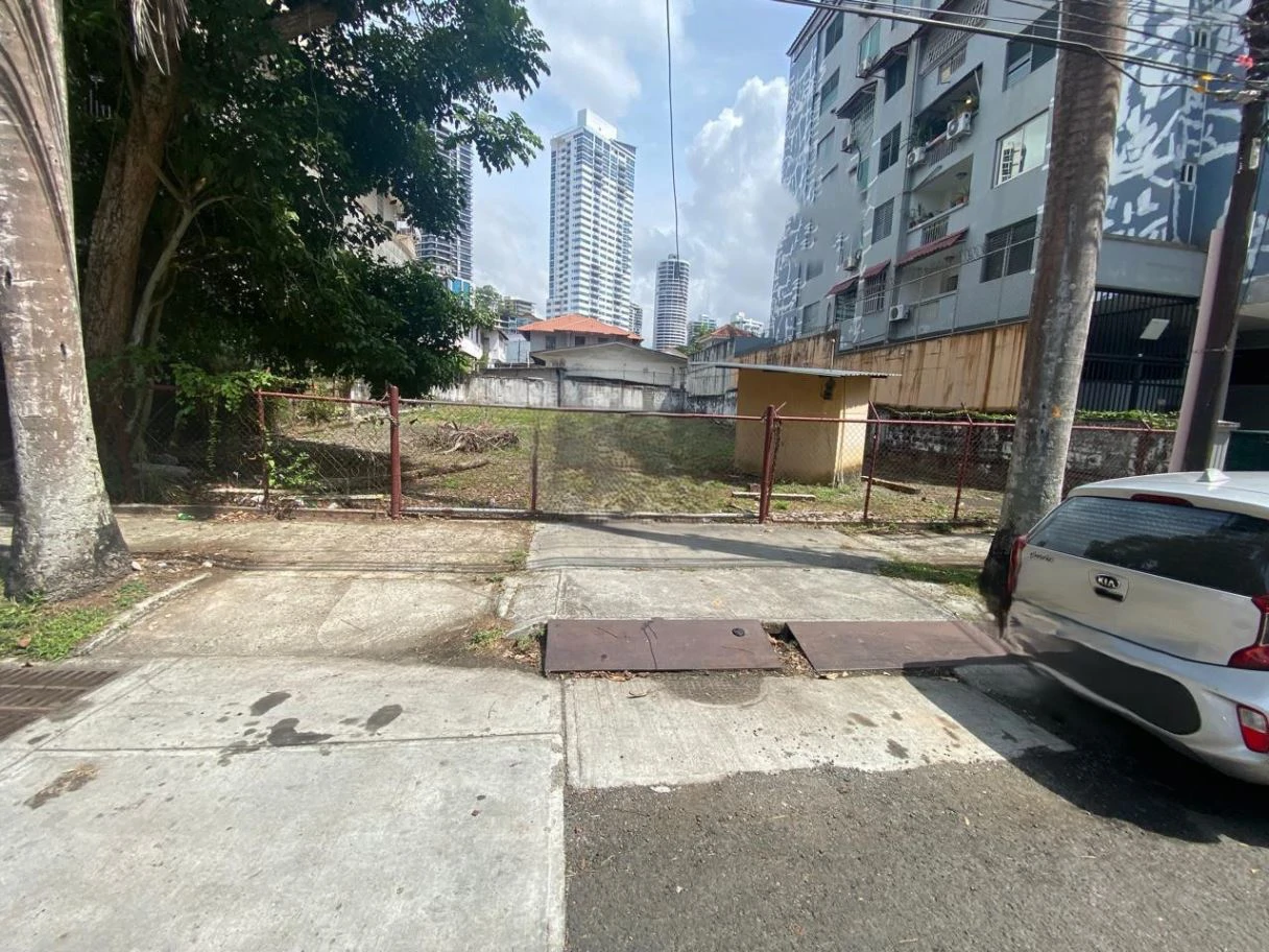HIGH-POTENTIAL INVESTMENT LAND IN BELLA VISTA – 703 SQ. M. - photo 2