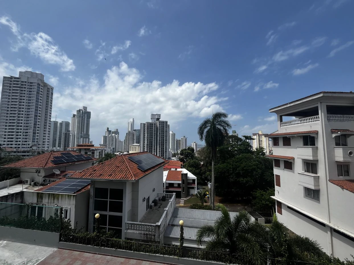 Exclusive Apartment for sale in Torre La Cresta - photo 6