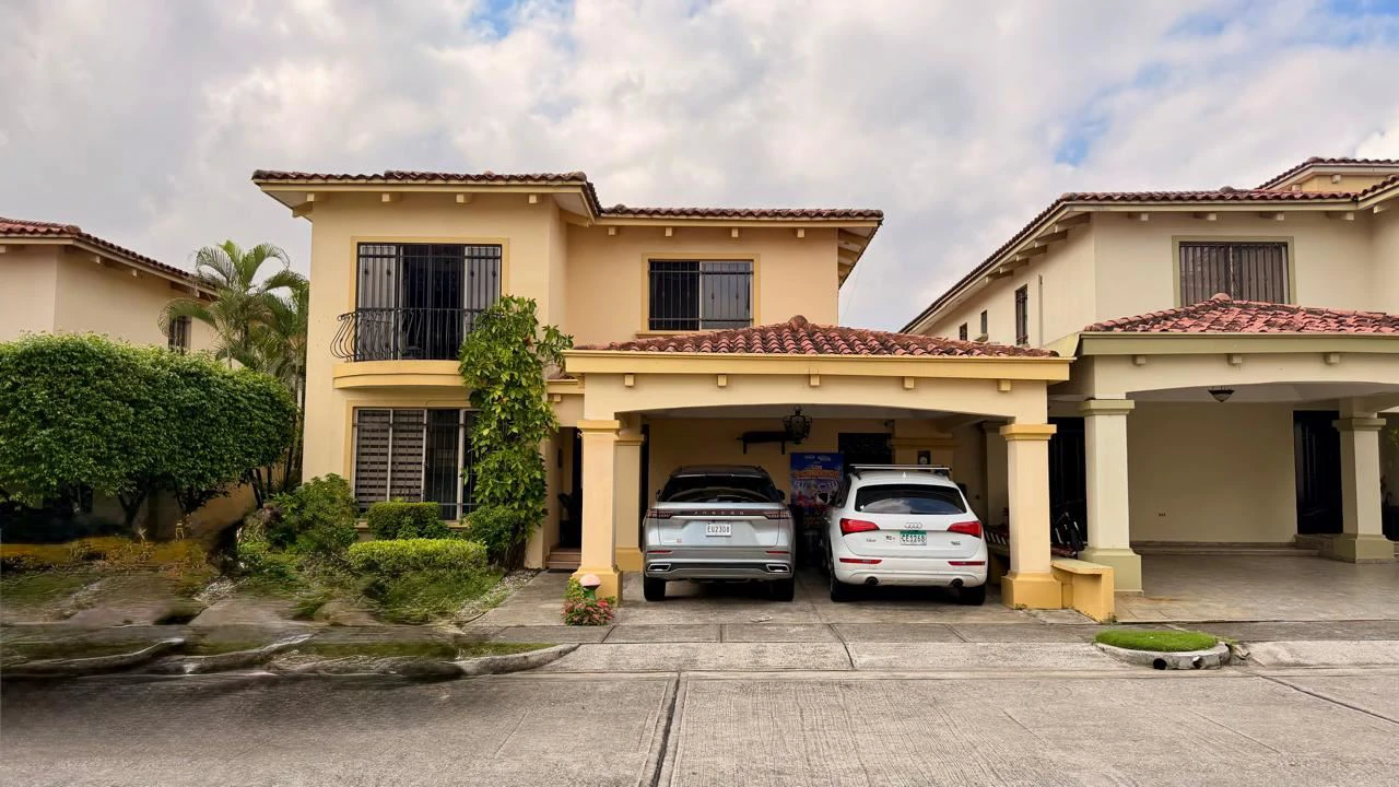 HOUSE FOR SALE RESIDENTIAL PASEO DORADO, CONDADO DEL REY - photo 24