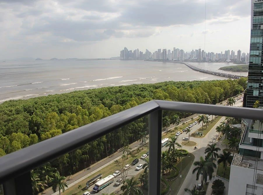 PH REGALIA | Own a Prestigious Oceanfront Residence in Costa del Este, Panama City - photo 29