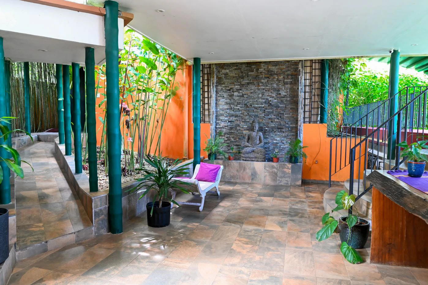 Boutique Hotel / Ecolodge for Sale in Cerro Azul – Investment Opportunity - photo 9
