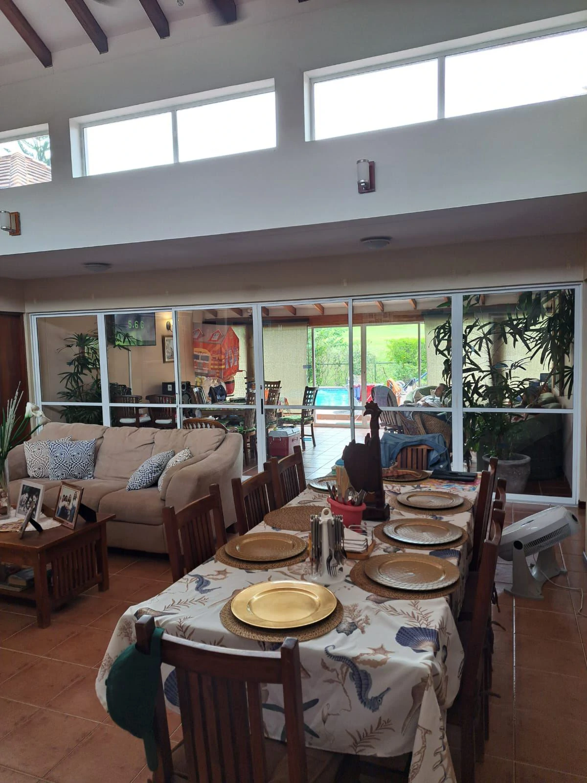 FOR SALE: Beautiful Beach House in Exclusive Golf Resort Community - photo 3