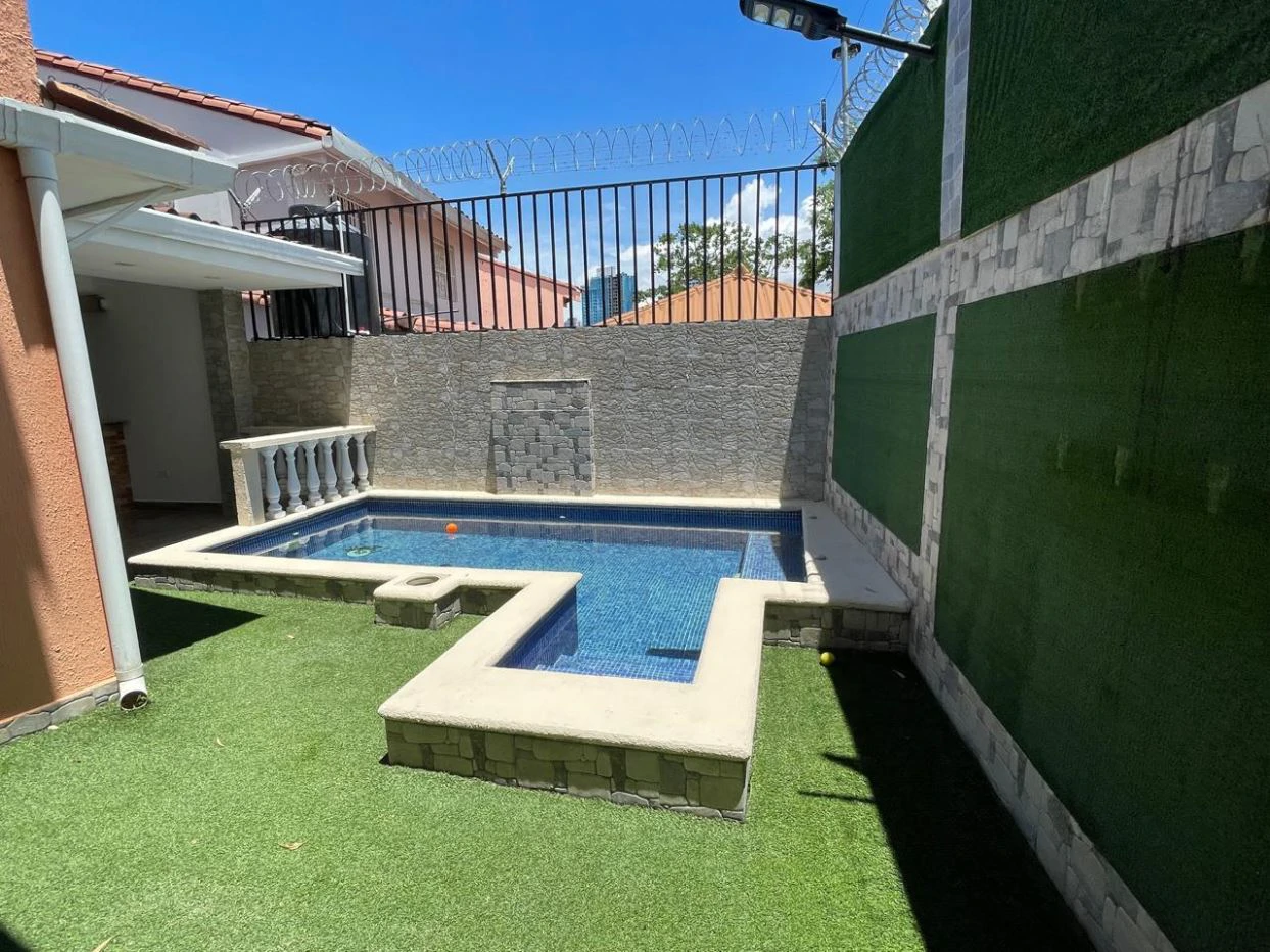House for Sale – El Doral Altos del Bosque - photo 4