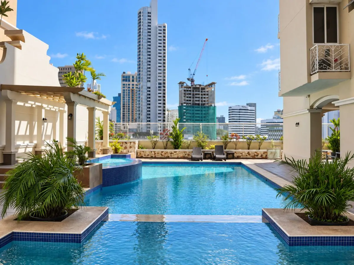 LIVE WITH SPACE AND LIGHT IN OBARRIO - 3-BEDROOM, 188 M² APARTMENT FOR SALE $299,000