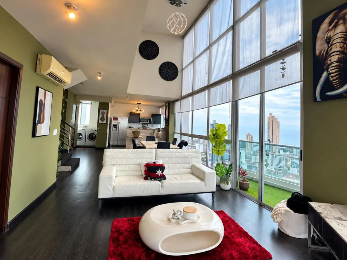 For Sale – Furnished Loft-Style Apartment in San Francisco, Near Parque Omar
