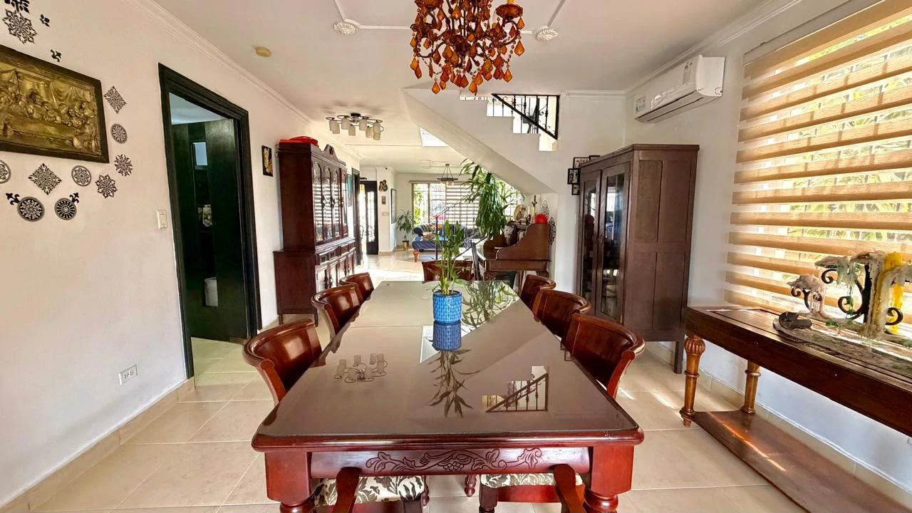 HOUSE FOR SALE RESIDENTIAL PASEO DORADO, CONDADO DEL REY - photo 2