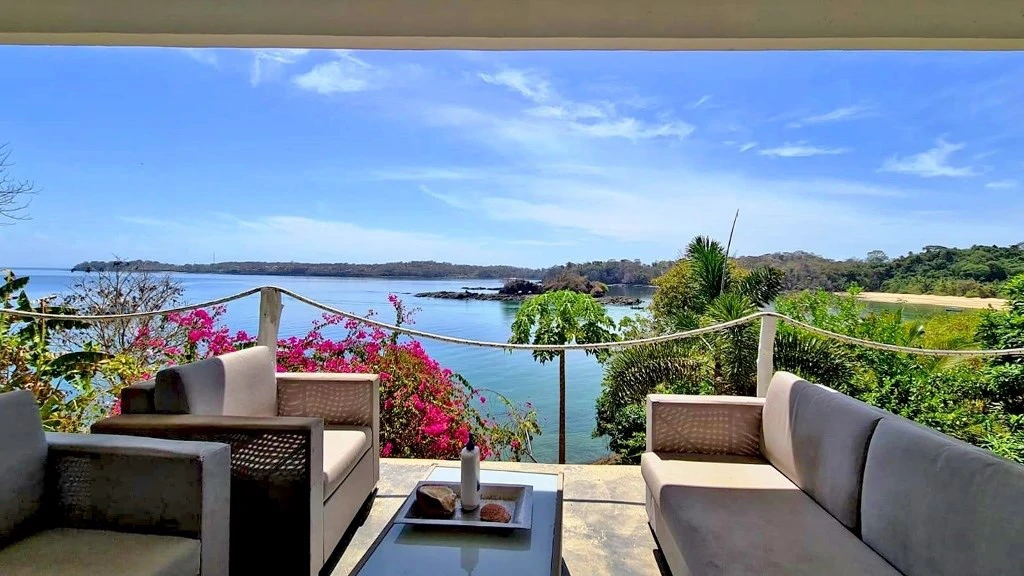 Spectacular Island Living at its Finest