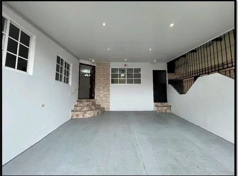 House for sale in CERRO VIENTO | Spacious, comfortable & move-in ready