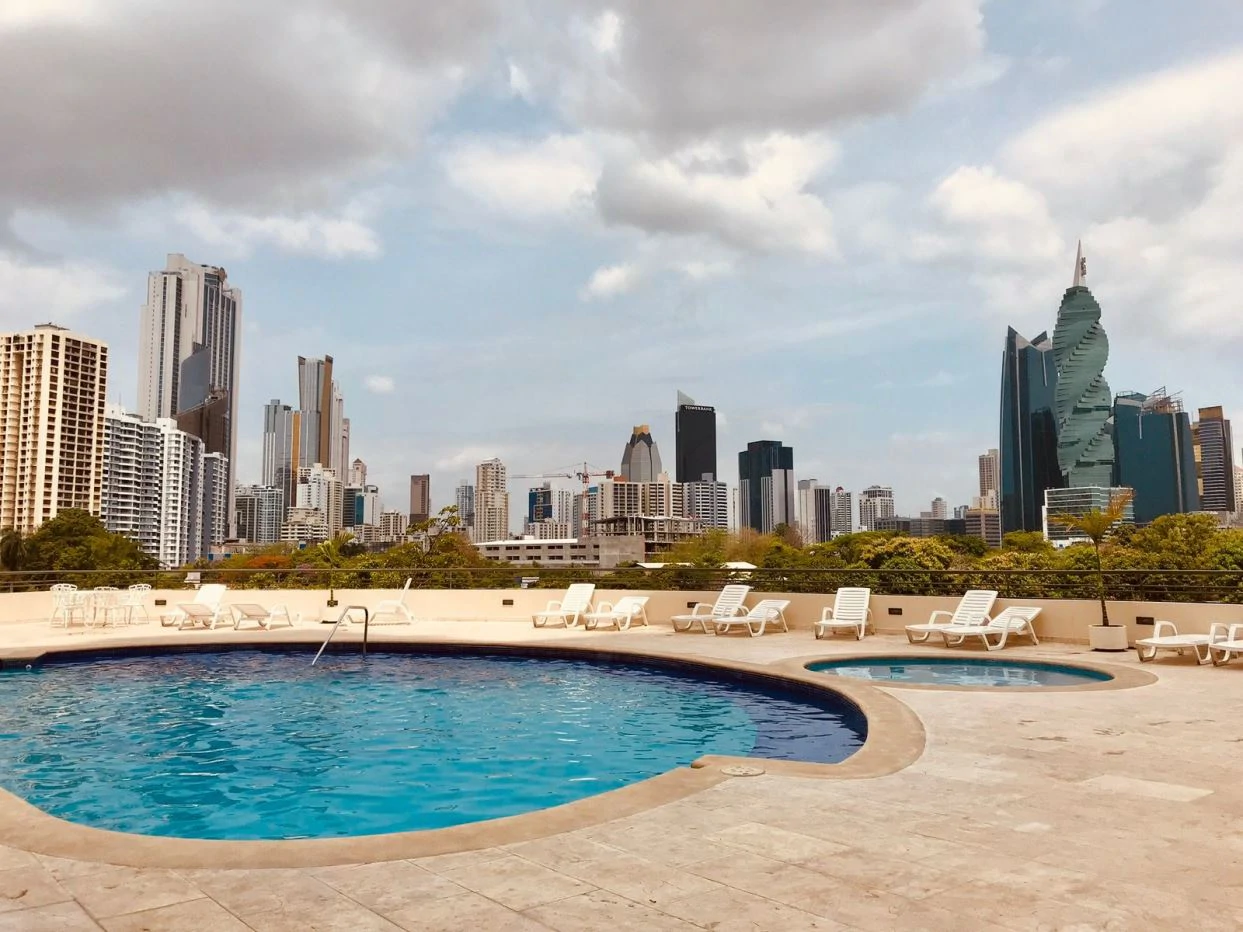 Apartment for Sale in Pacific Wind, Steps from Multiplaza Mall with Spectacular City Views - photo 11
