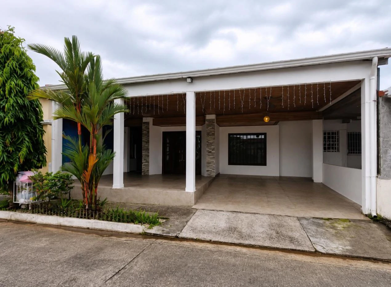 House for Sale | Praderas de San Antonio