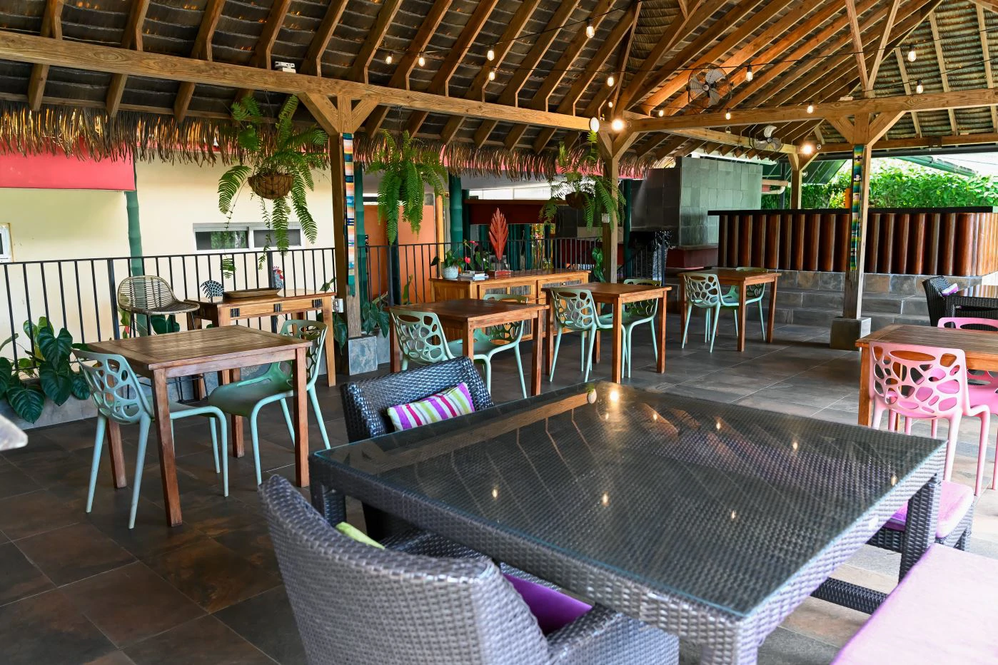 Boutique Hotel / Ecolodge for Sale in Cerro Azul – Investment Opportunity - photo 10