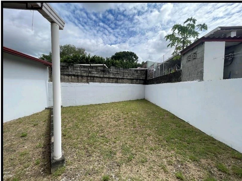 House for sale in CERRO VIENTO | Spacious, comfortable & move-in ready - photo 10