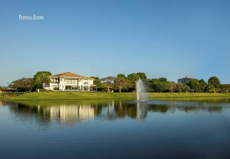 Peninsula Estates