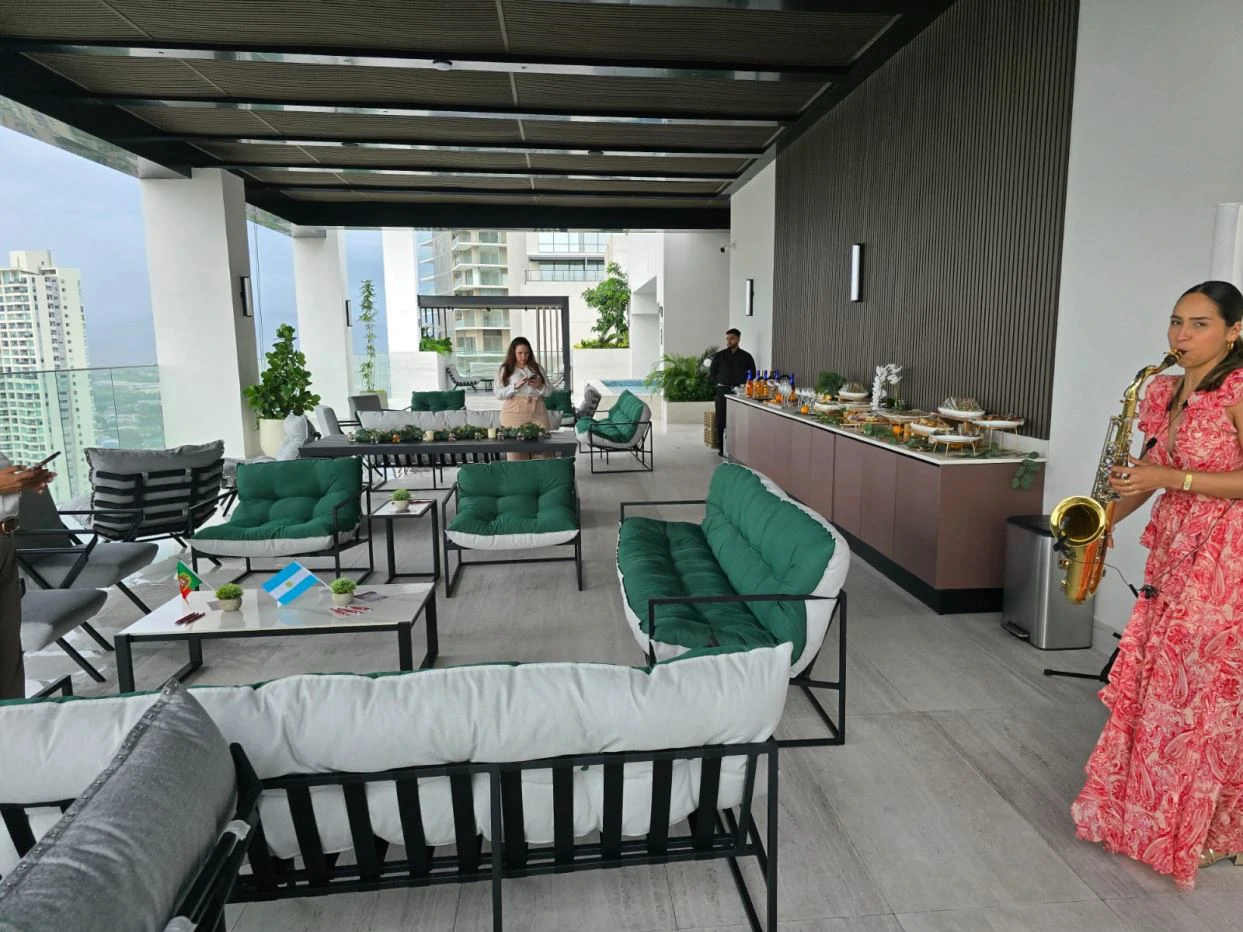 Luxury Penthouse for Sale at The Ivy Tower – Santa María - photo 13